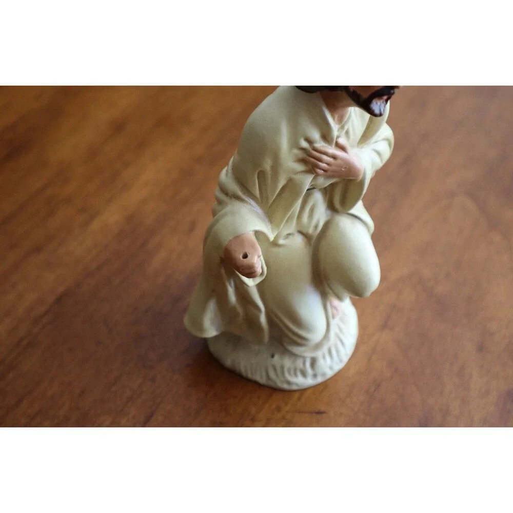 Vtg Christmas Nativity Figurine Paper Mache Composite: Joseph Kneeling 6
